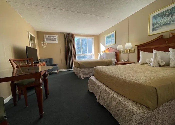 Polynesian Oceanfront Hotel